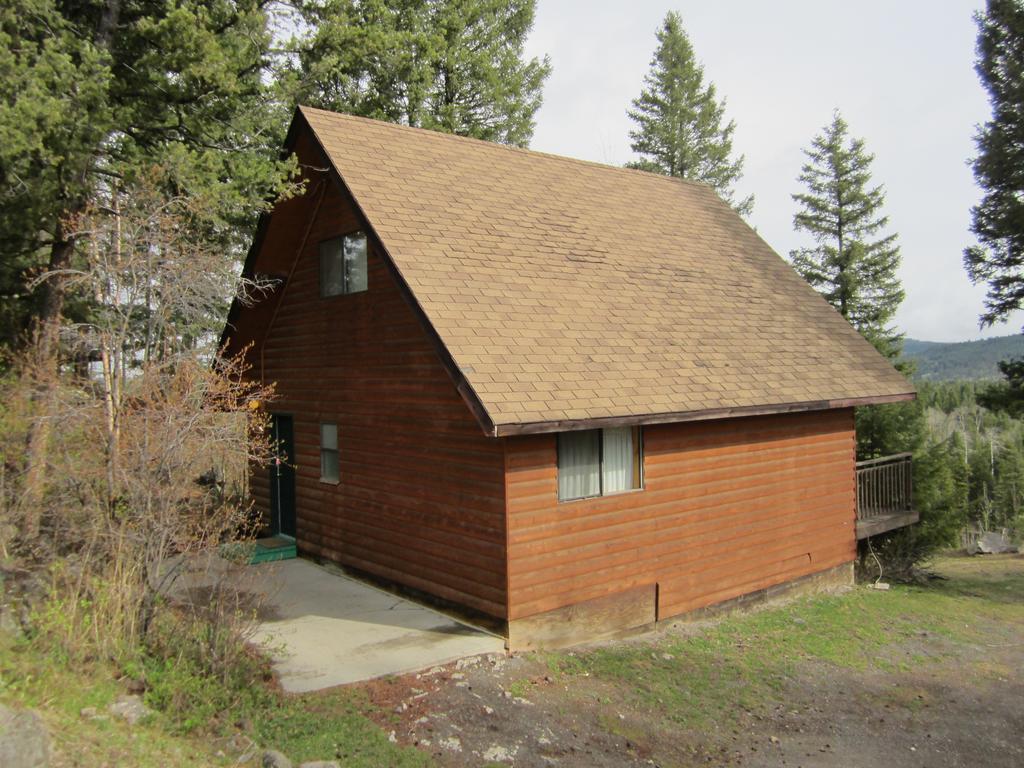Spruce Hill Resort & Spa 108 Mile Ranch Rom bilde