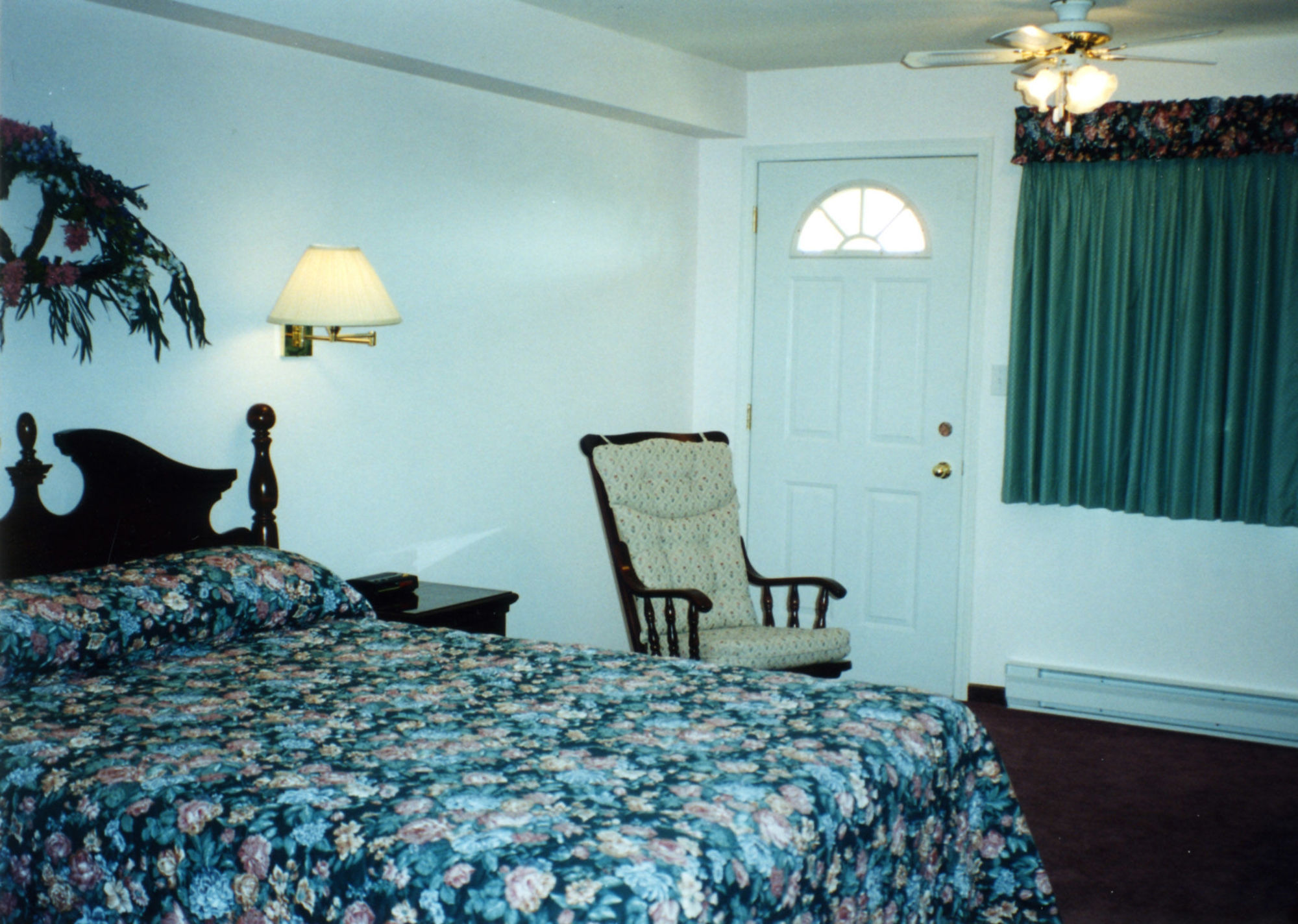 Spruce Hill Resort & Spa 108 Mile Ranch Eksteriør bilde